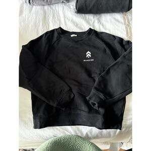 Barry’s bootcamp bandier sweatshirt